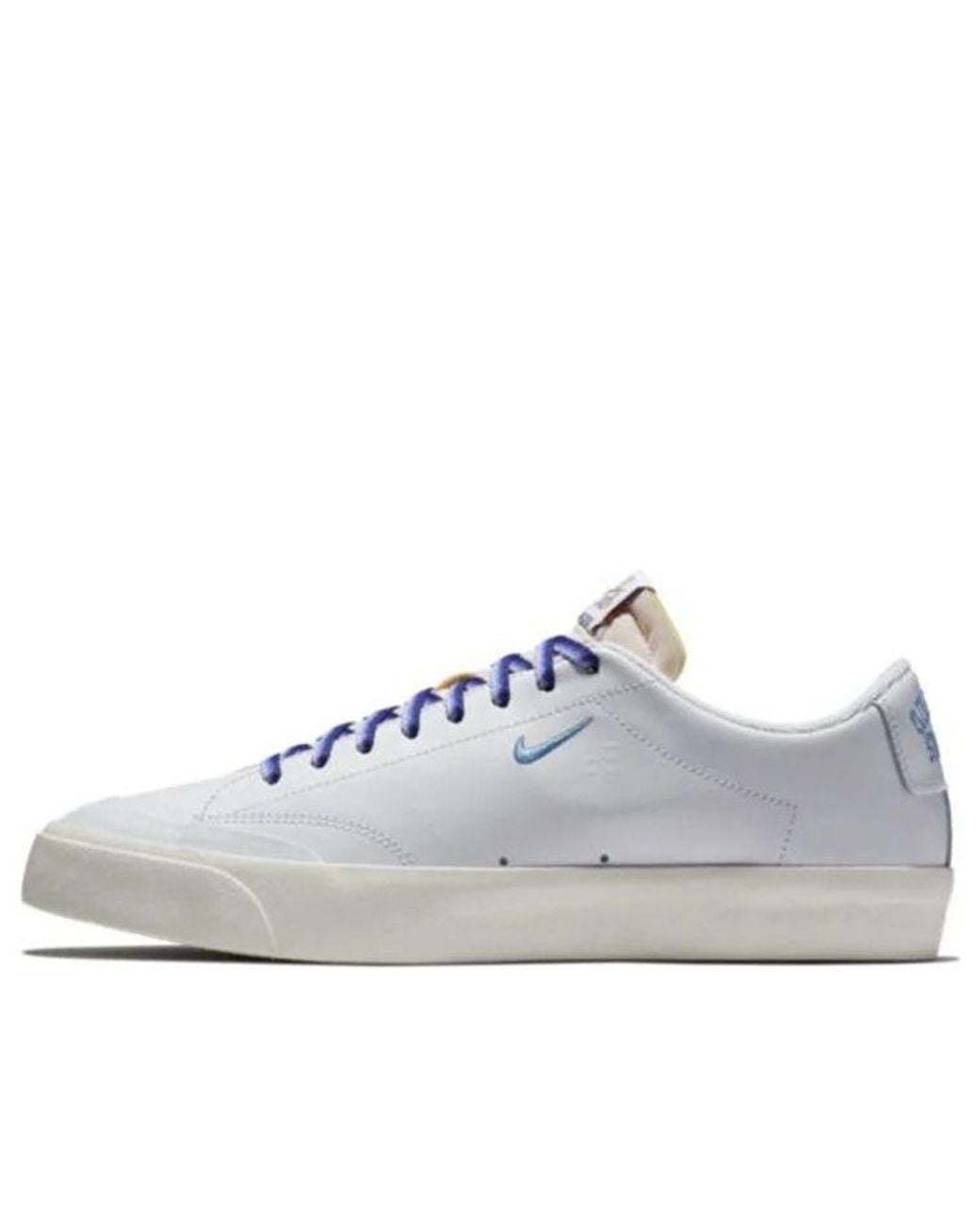 Nike White Quartersnacks X Sb Blazer Low Xt for men