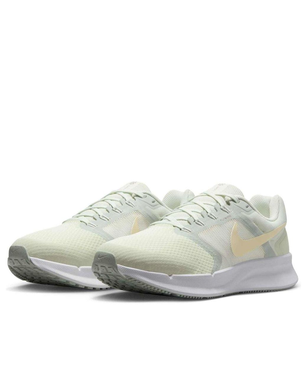 Nike White (Wmns) Run Swift 3 'Light'