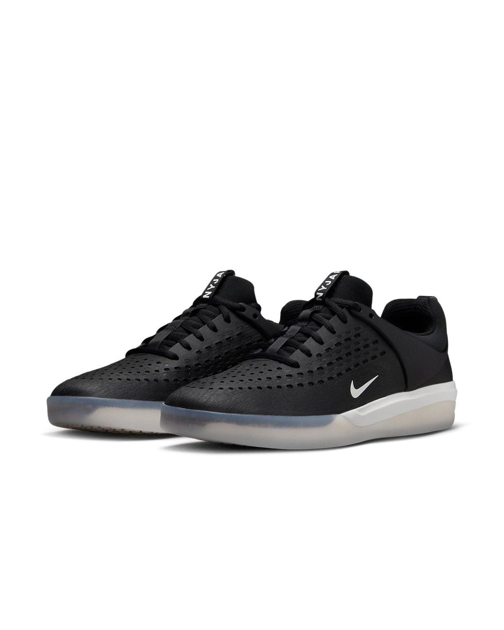 Nike Black Zoom Nyjah 3 Sb for men