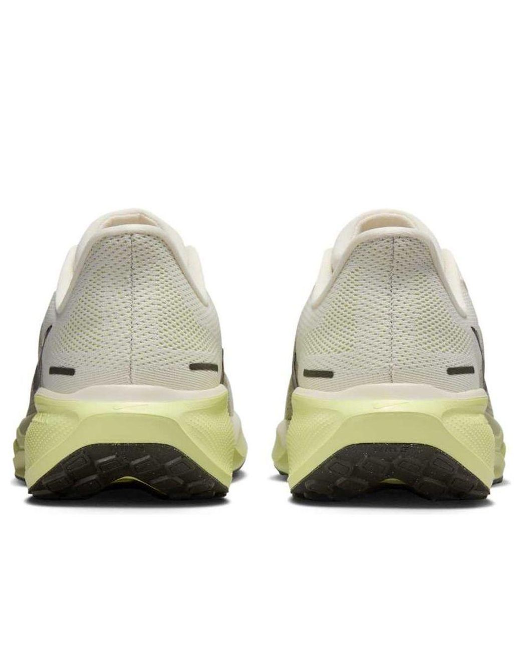 Nike White Pegasus 41 Road Running Shoes for men
