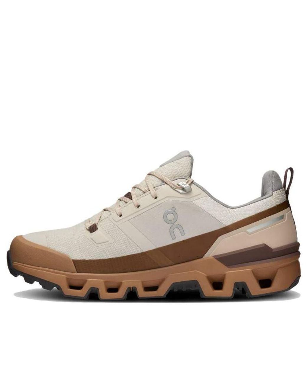 On Shoes White Cloundwander Waterproof 'Pearl Root' for men