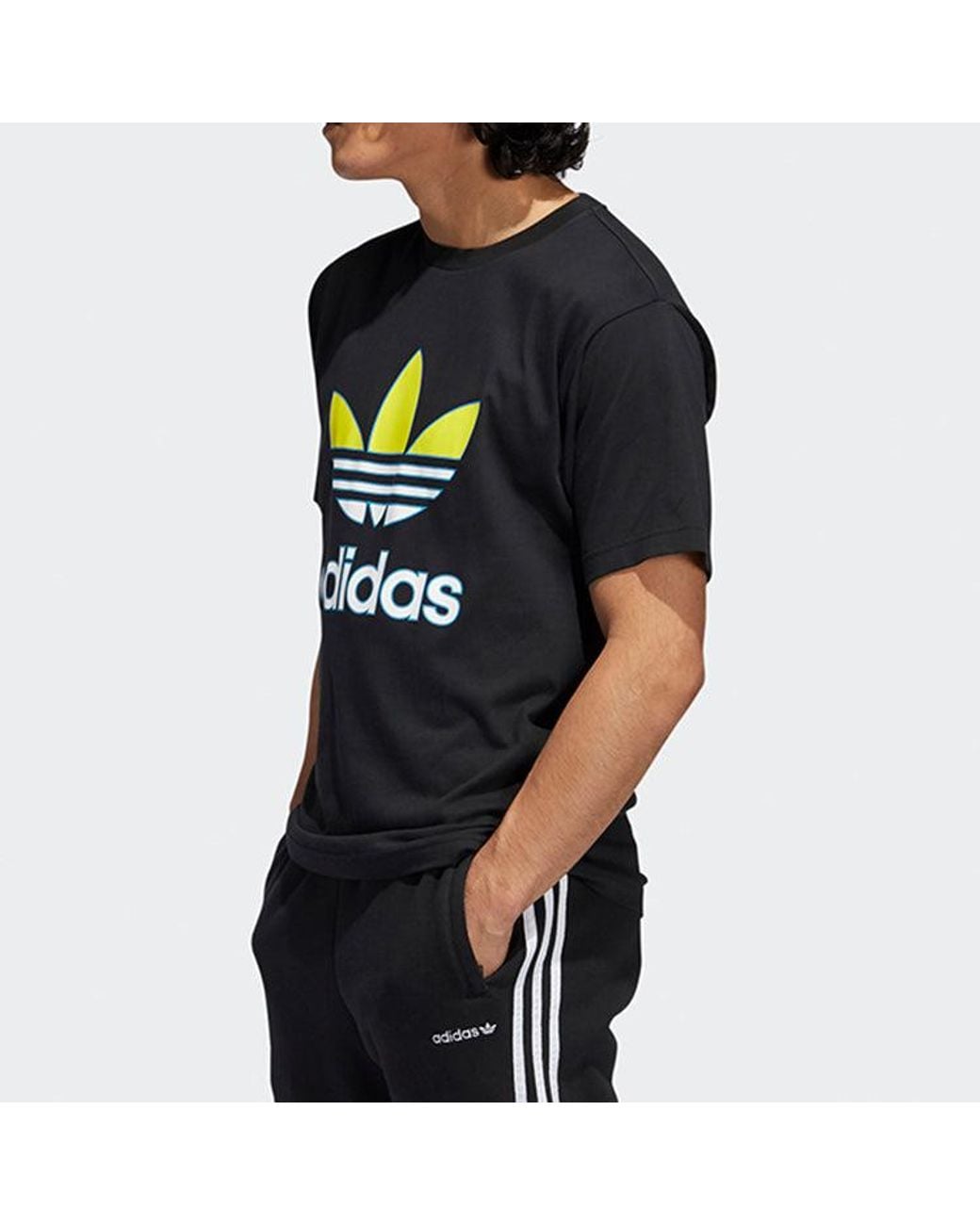 Adidas Black Originals S Road To Tokyo Trefoil Crew Neck for men