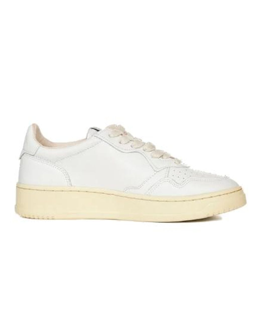 Autry White (Wmns) Medalist Leather Low Lettering 'We Are Action People