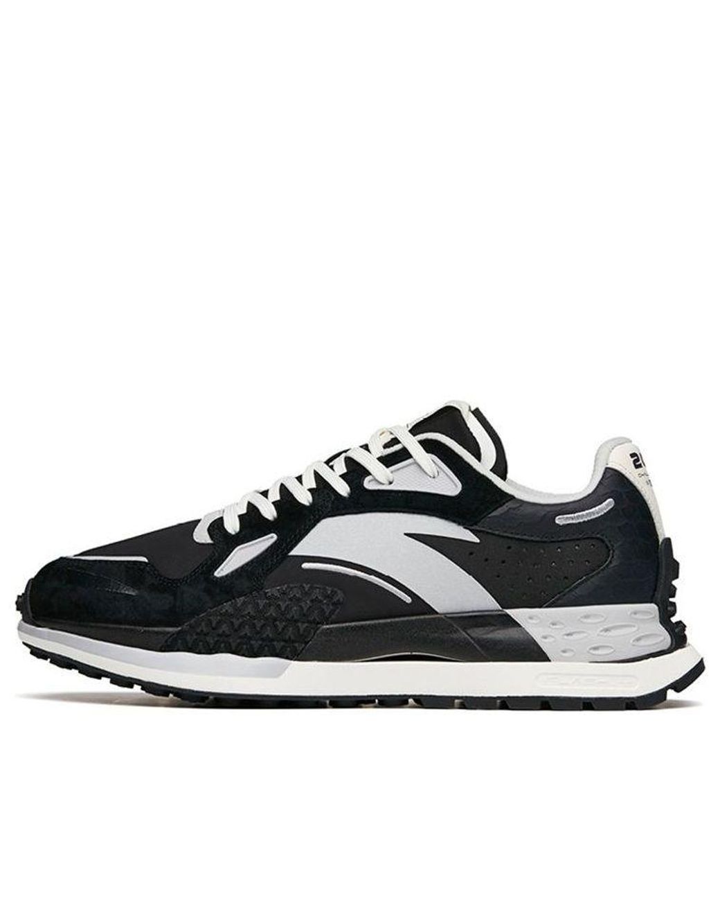 Anta Black (Wmns) Star C202
