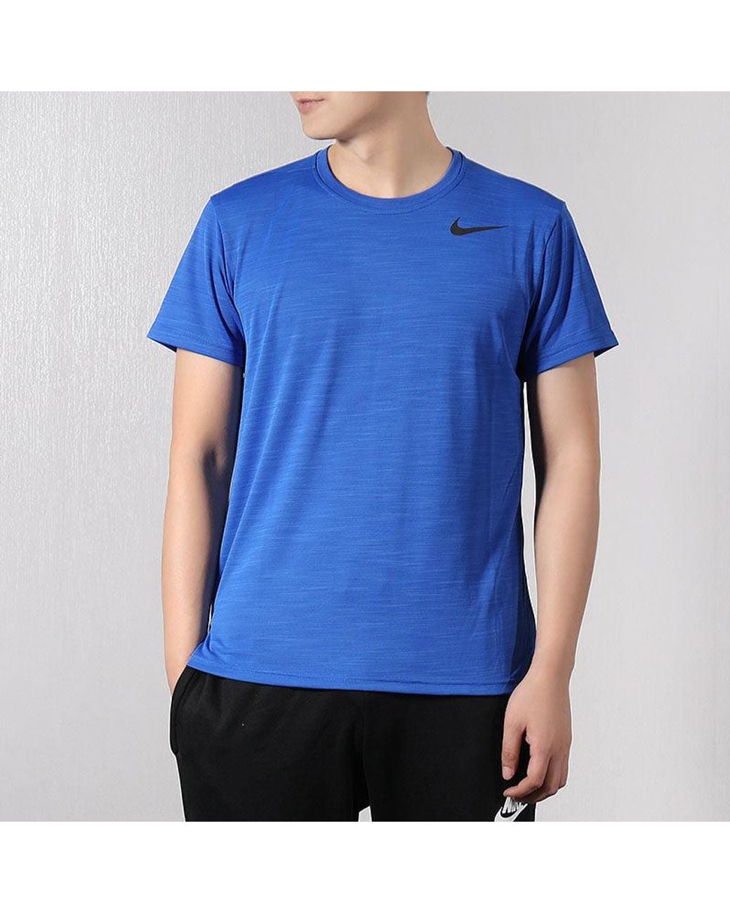 Nike Blue Dri-Fit Sports Training Quick Dry Round Neck Short Sleeve for men