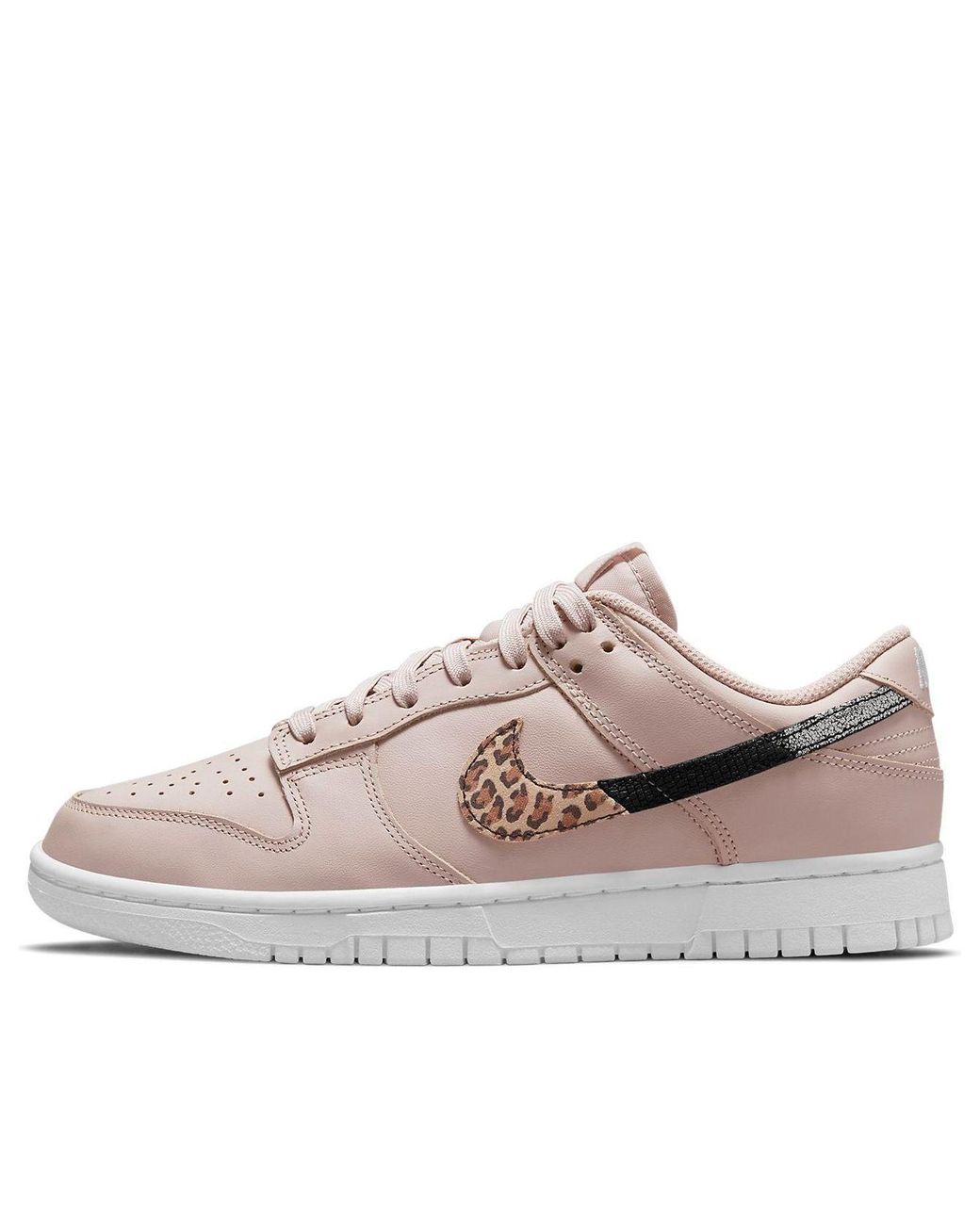 Nike Pink (Wmns) Dunk Low Se 'Primal'
