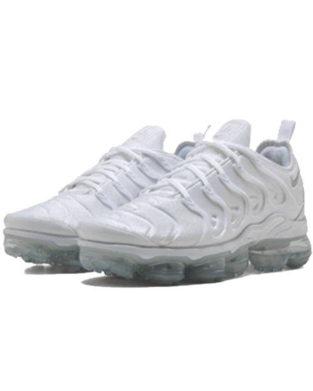 white flyknit vapormax mens