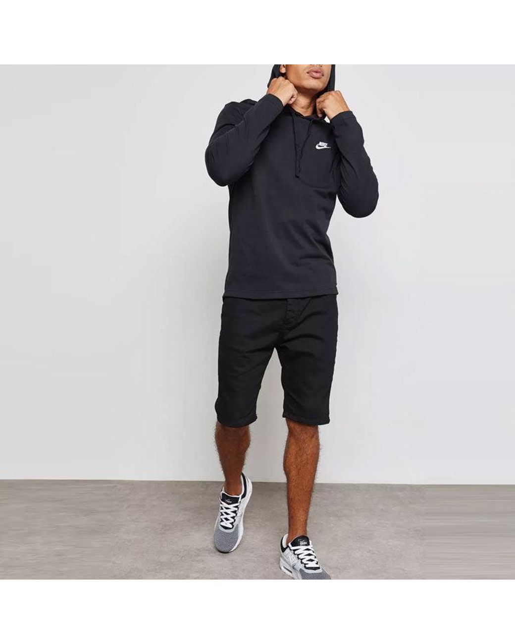 Nike Black Casual Sports Long Sleeves for men
