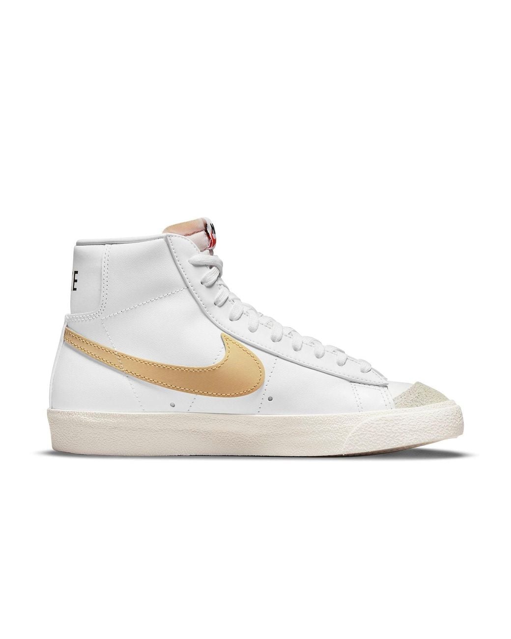 Nike White (Wmns) Blazer '77 Vintage Mid 'Hyper Crimson'