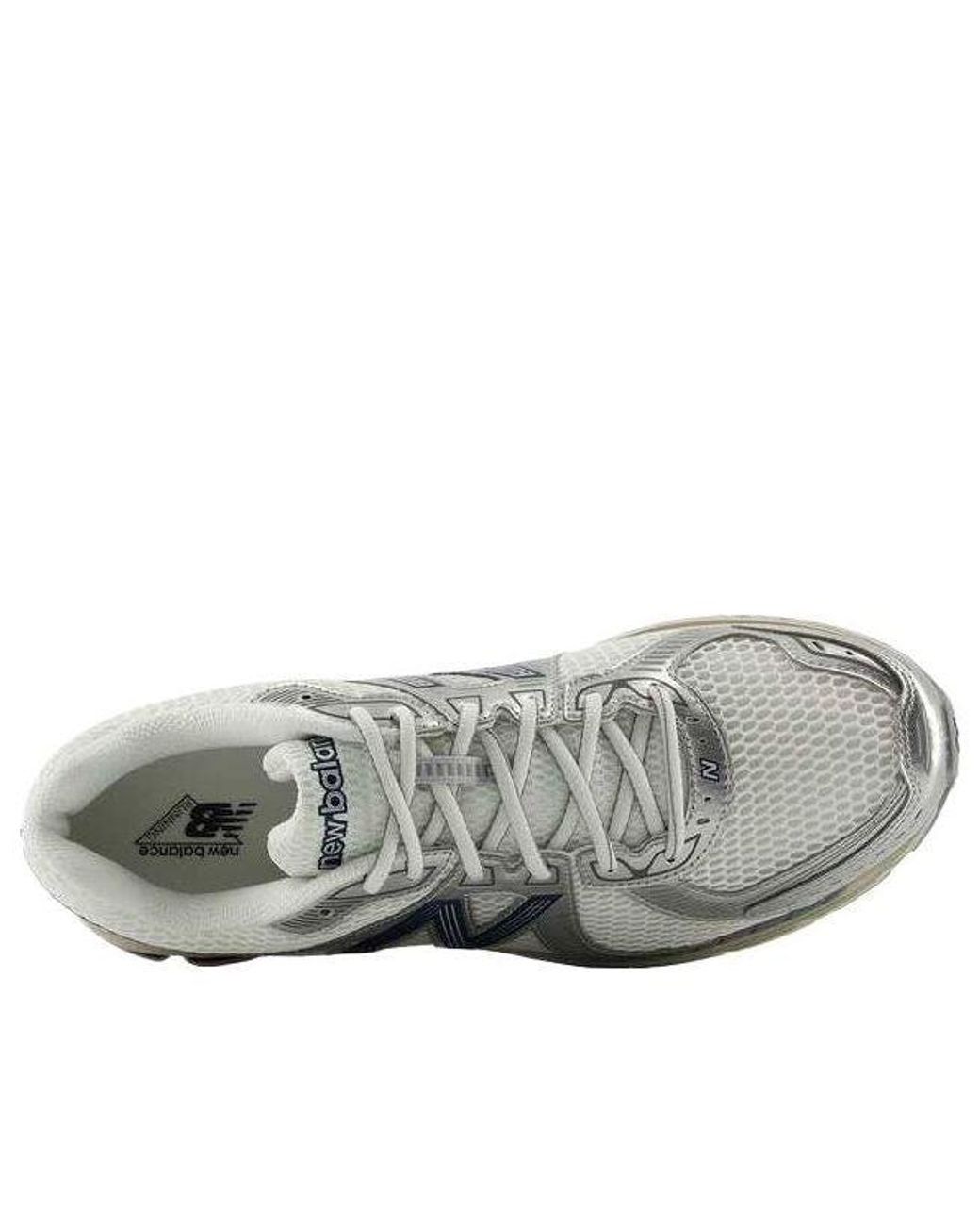 New Balance White 860 for men