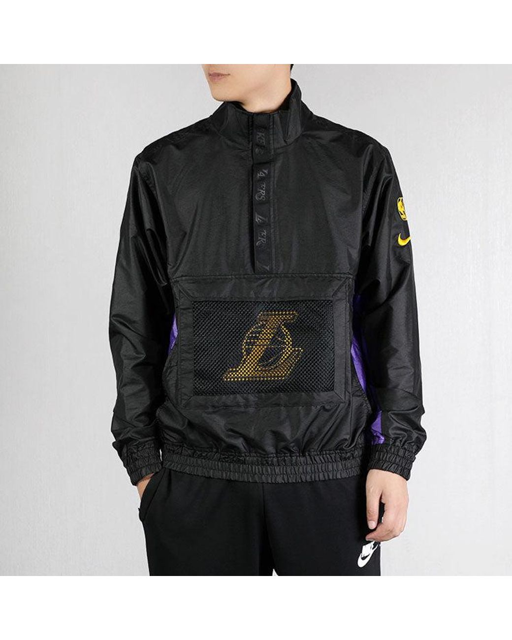 Nike Black Lightweight Nba Los Angeles Lakers Sports Jacket for men