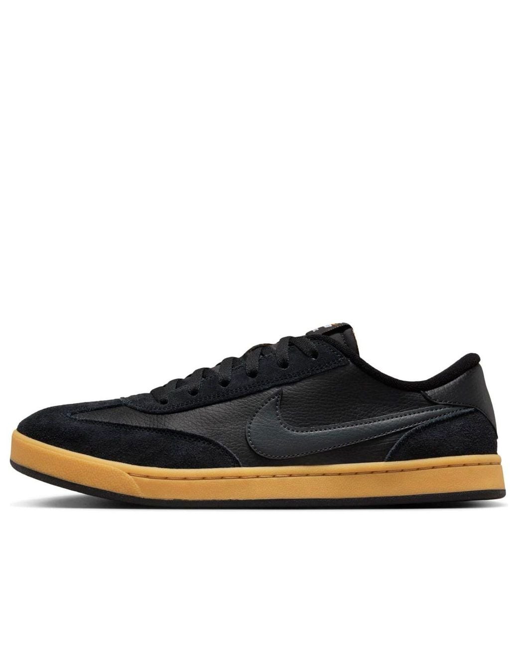 nike classic sneakers mens