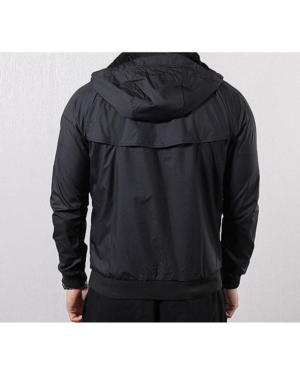 Nike Black Windrunner Windproof Sports Jacket for men