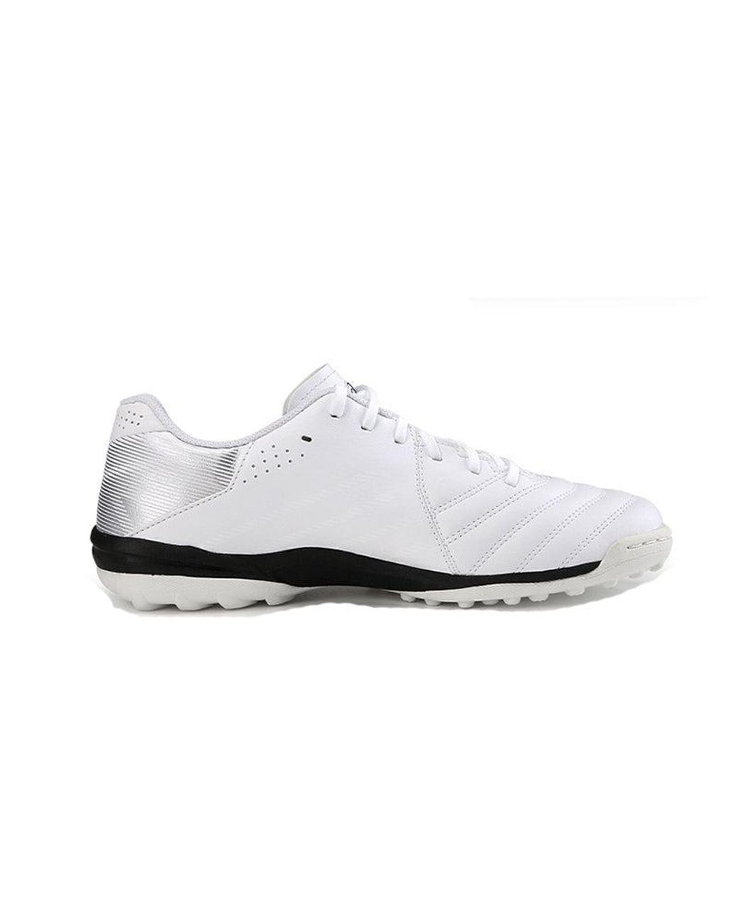 Asics White Calcetto Wd 9 for men