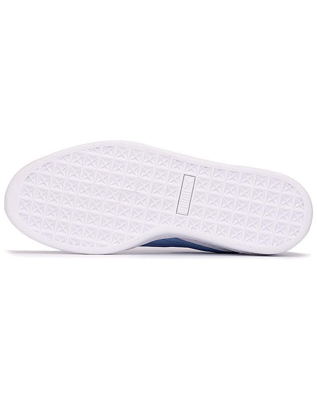 PUMA White Basket Classic 21 Forever' for men