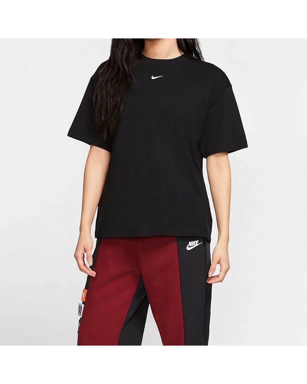Nike Black (Wmns) Sportswear Essentials Logo Tee