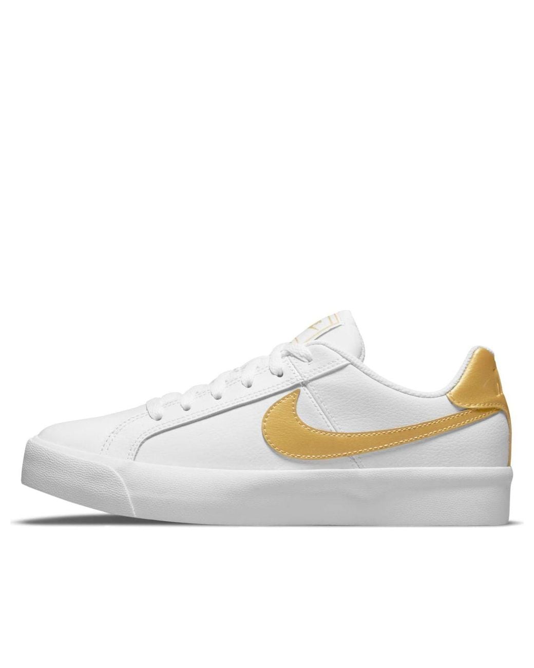 Nike White (Wmns) Court Royale Ac