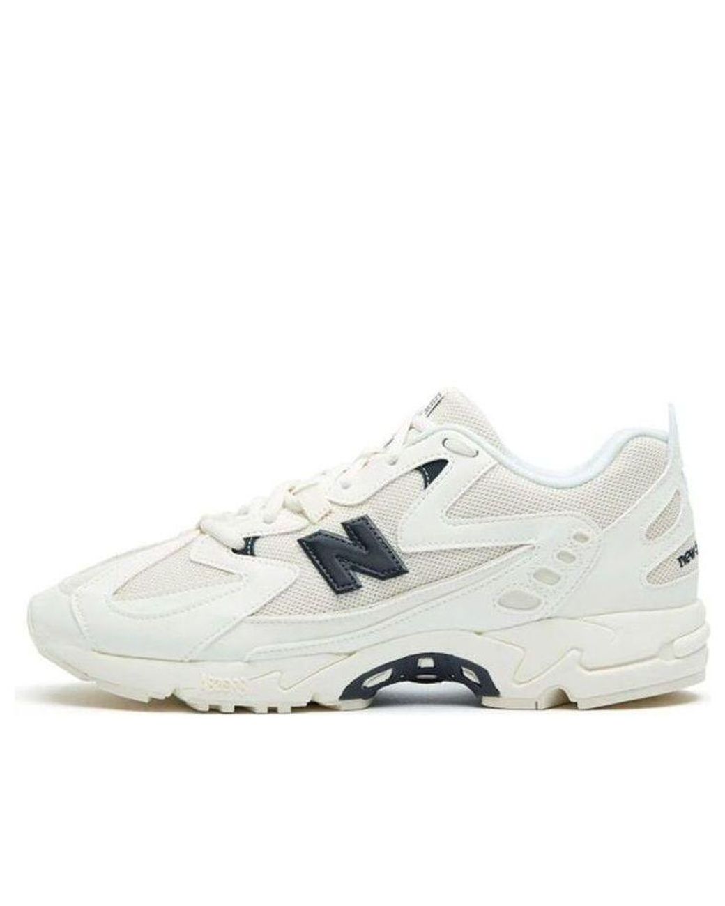 New Balance 828 (d) White for men