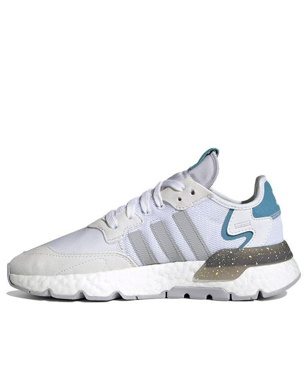 adidas Originals Nite jogger Shoes White/blue | Lyst