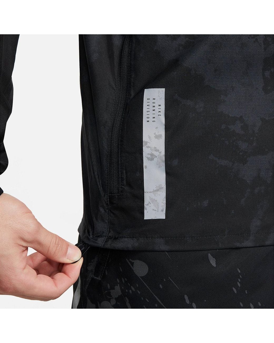 Nike Black Repel Run Division Running Jacket for men