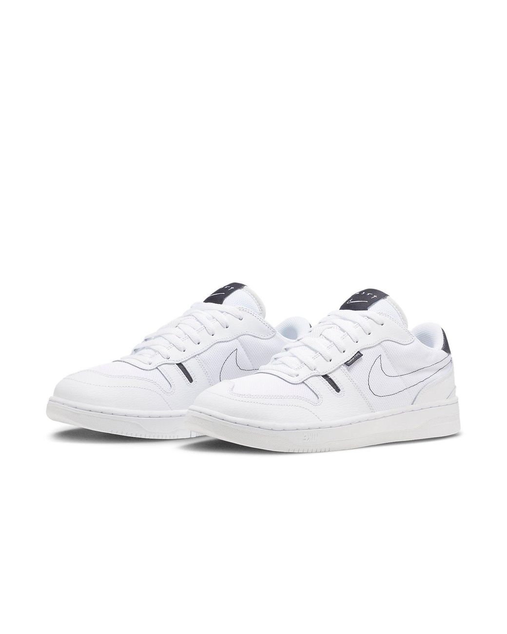 Nike White Squash-Type Low Tops Casual Skateboarding Shoes for men