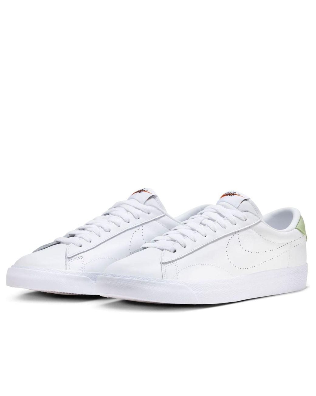 Nike White Tennis Classic Ac Aura' for men