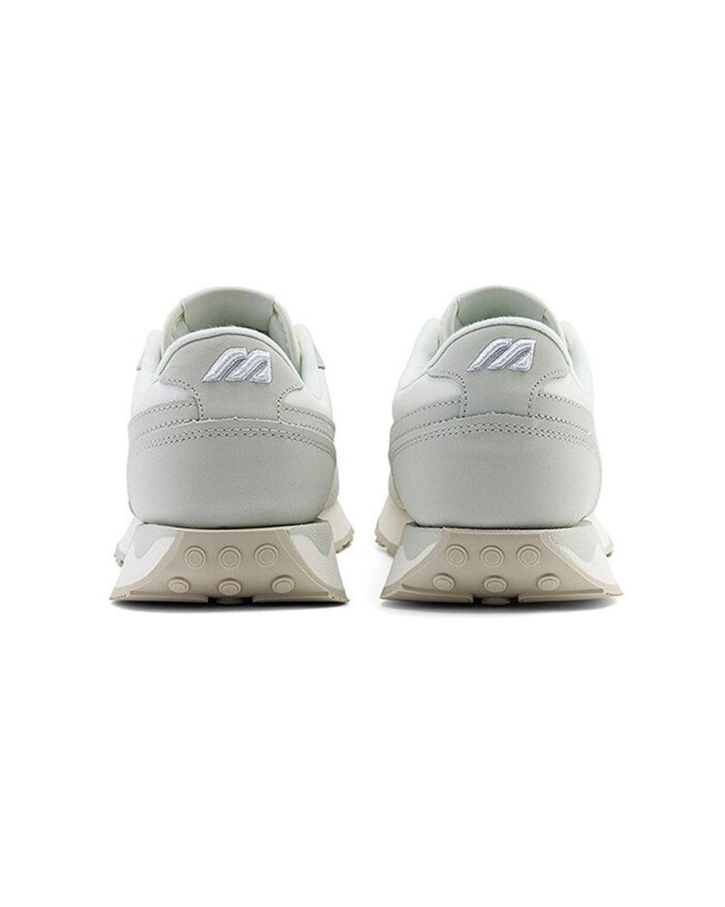 Mizuno White Lg 70s Essential for men