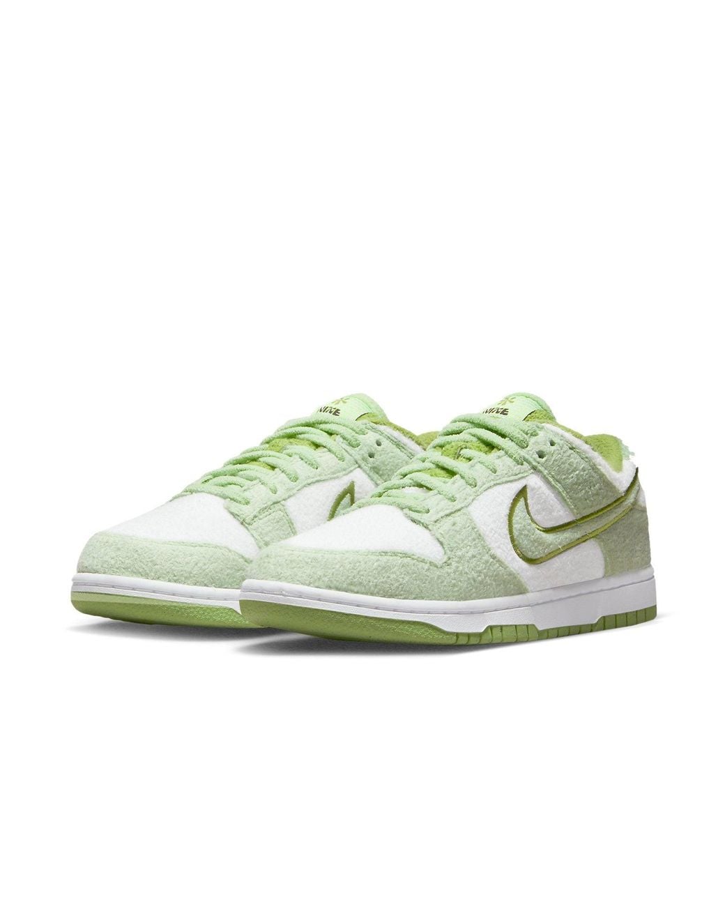 Nike White (Wmns) Dunk Low Se 'Fleece