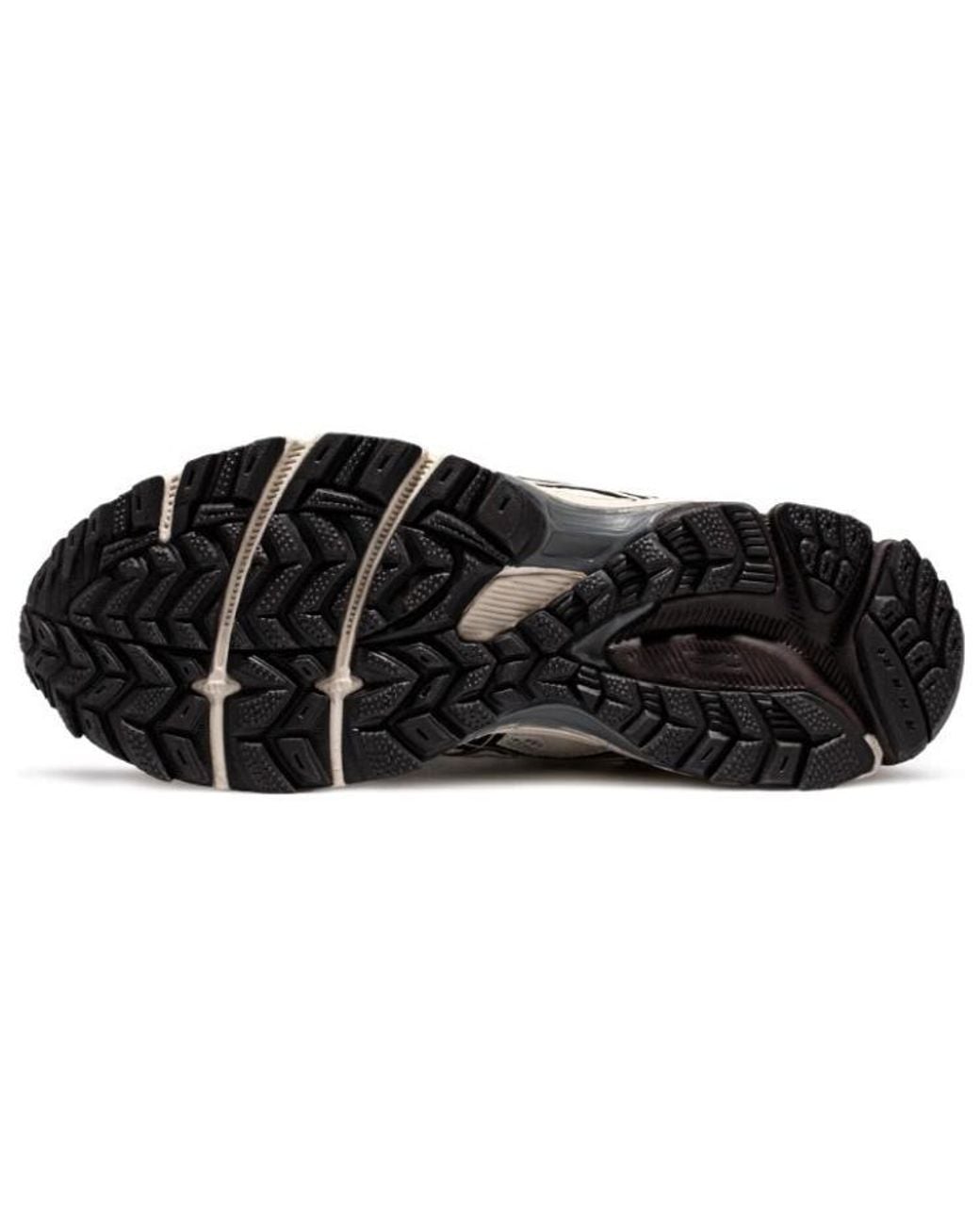 Asics White Gel-Kahana 8 And' for men