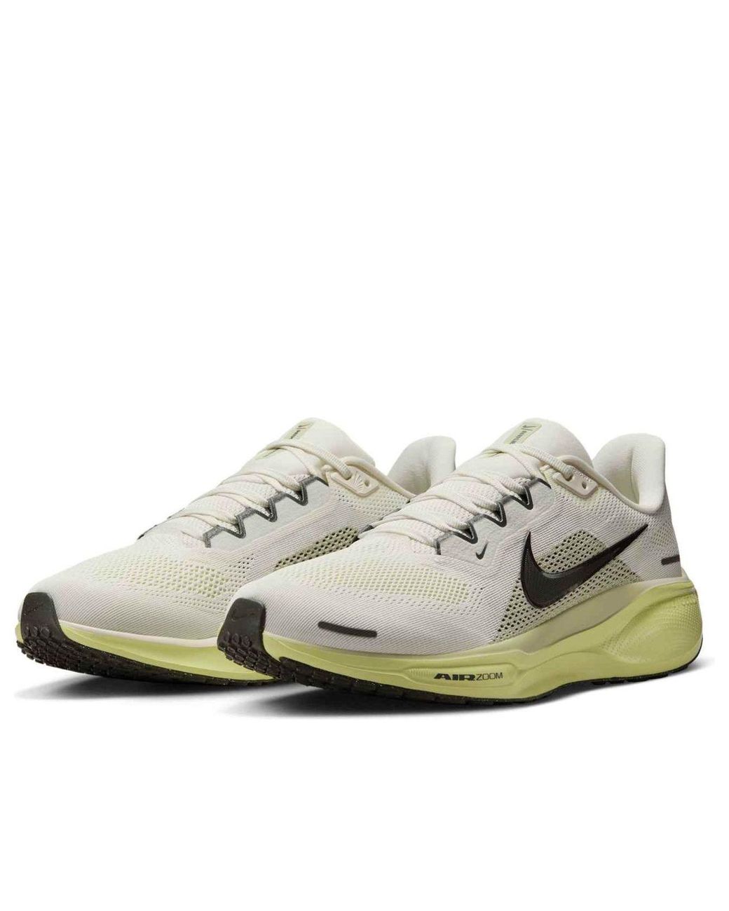 Nike White Pegasus 41 Road Running Shoes for men