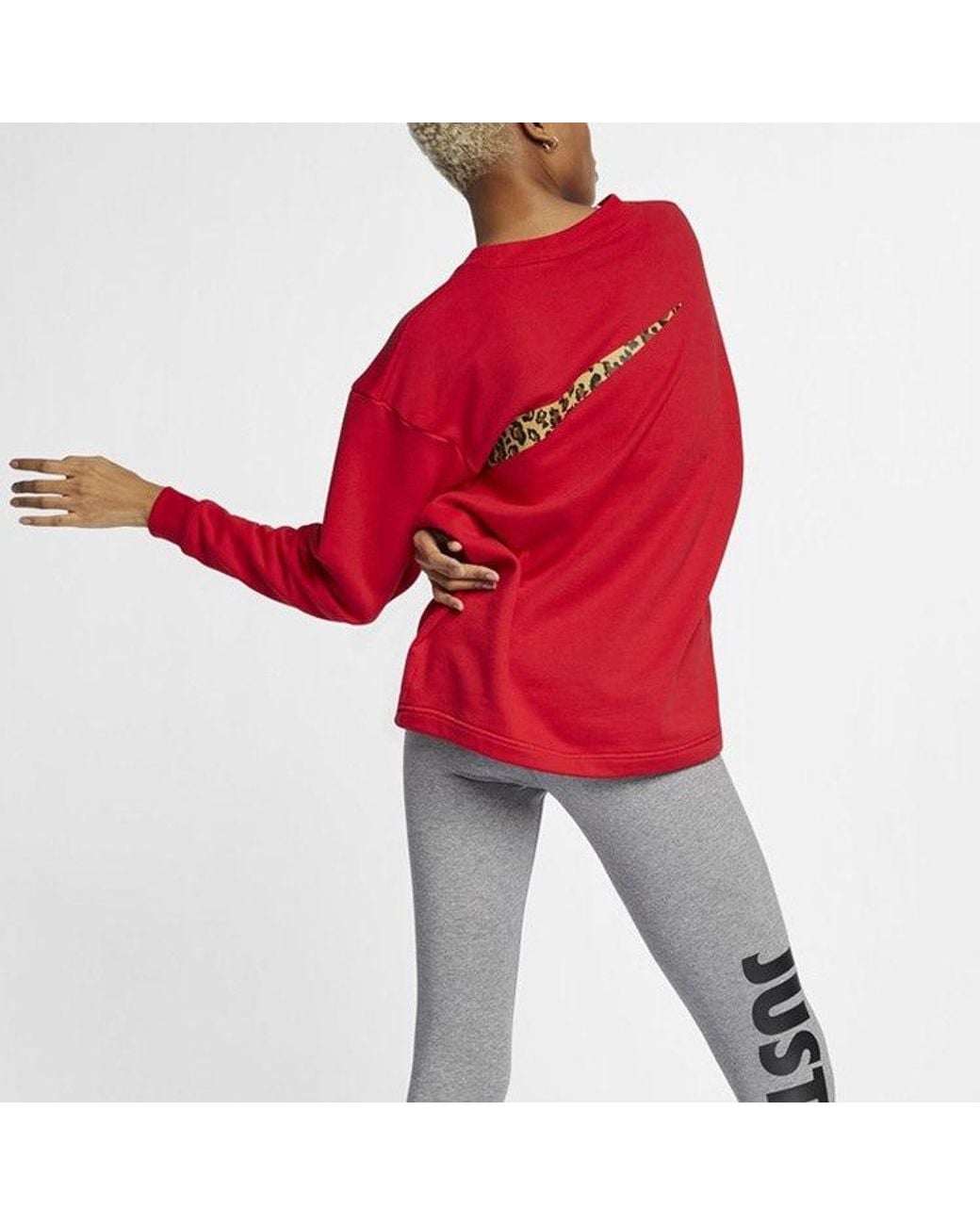 Nike Red (Wmns) Casual Sports Round Neck Pullover