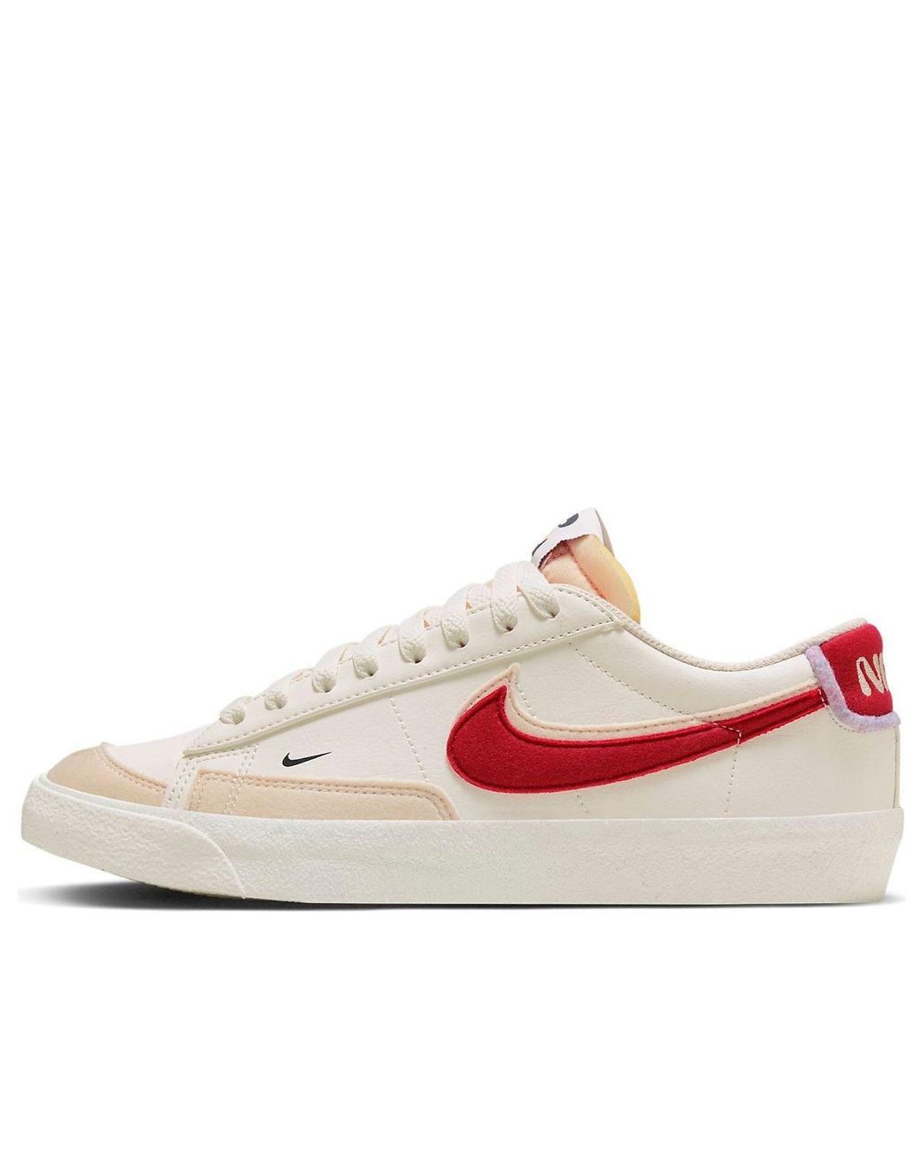 Nike White Blazer Low