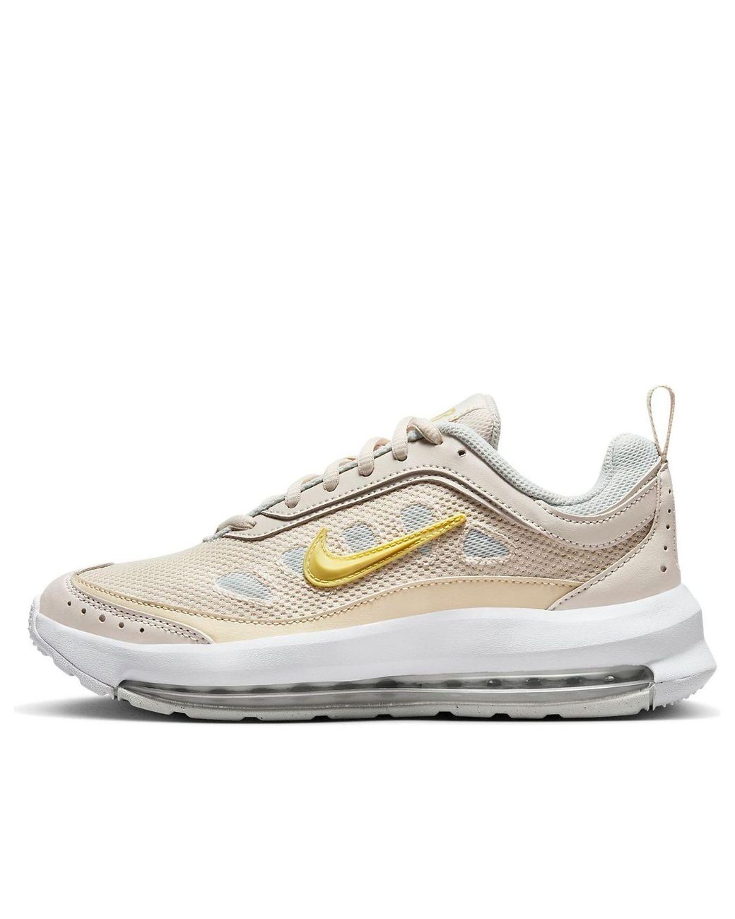 air max axis lightweight sneakers