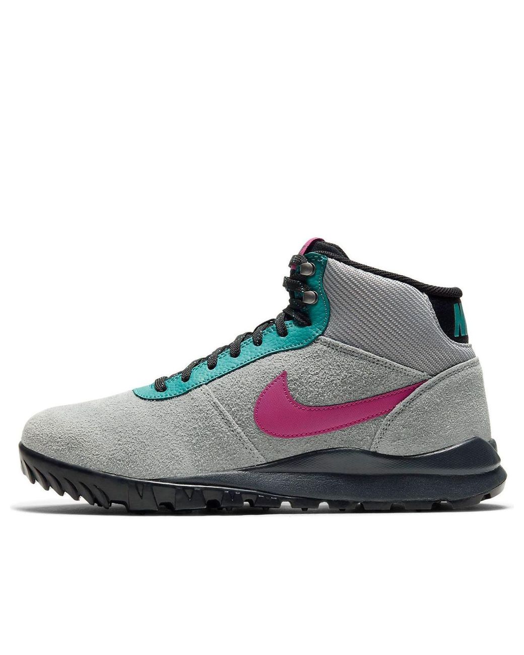 hoodland nike boots