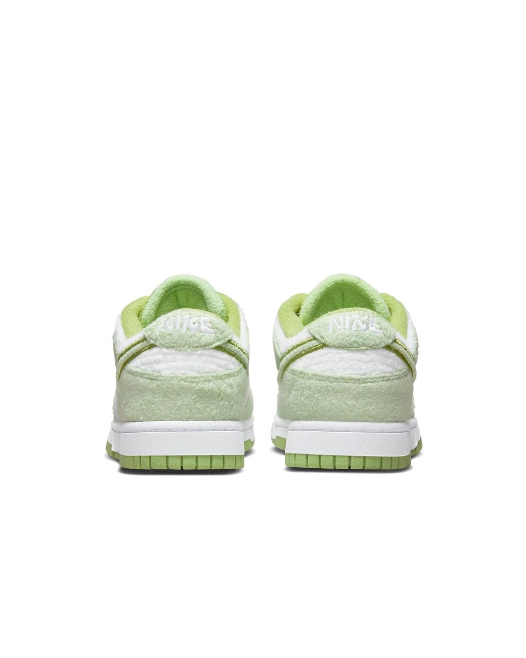 Nike White (Wmns) Dunk Low Se 'Fleece