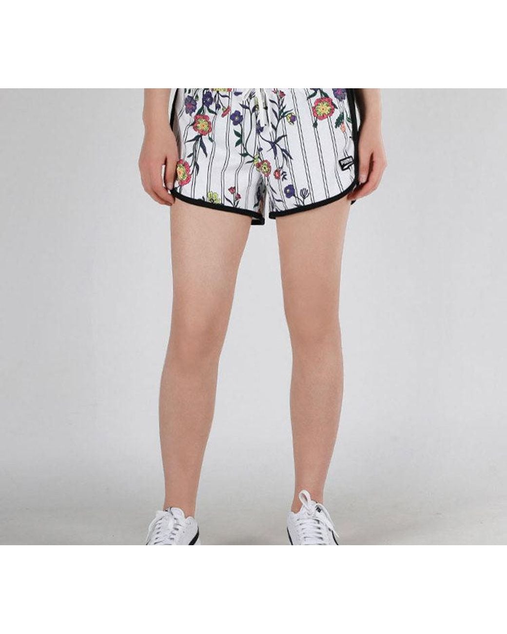 PUMA White (Wmns) Casual Sports Lacing Flowers Knit Shorts