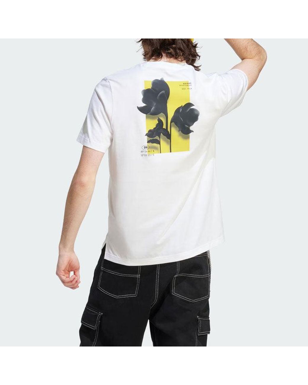 Adidas White Sportswear City Escape Split-Hem T-Shirt for men