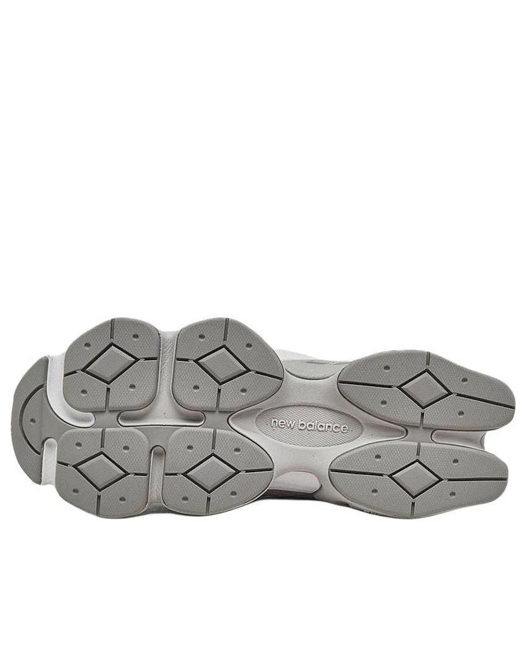 New Balance Gray 9060 Metallic' for men