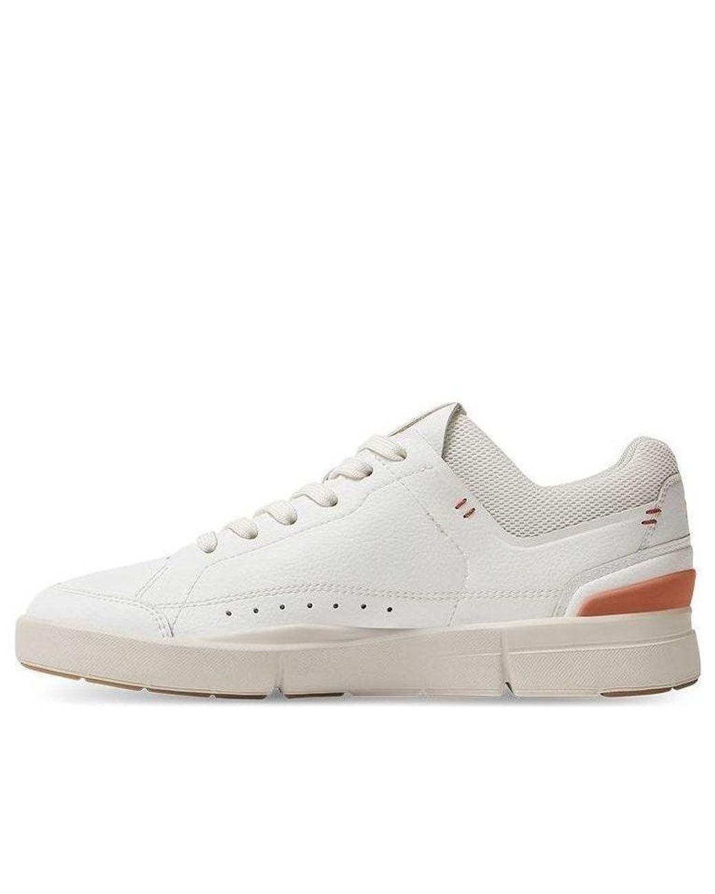 On Shoes White (Wmns) Centre Court X The Roger