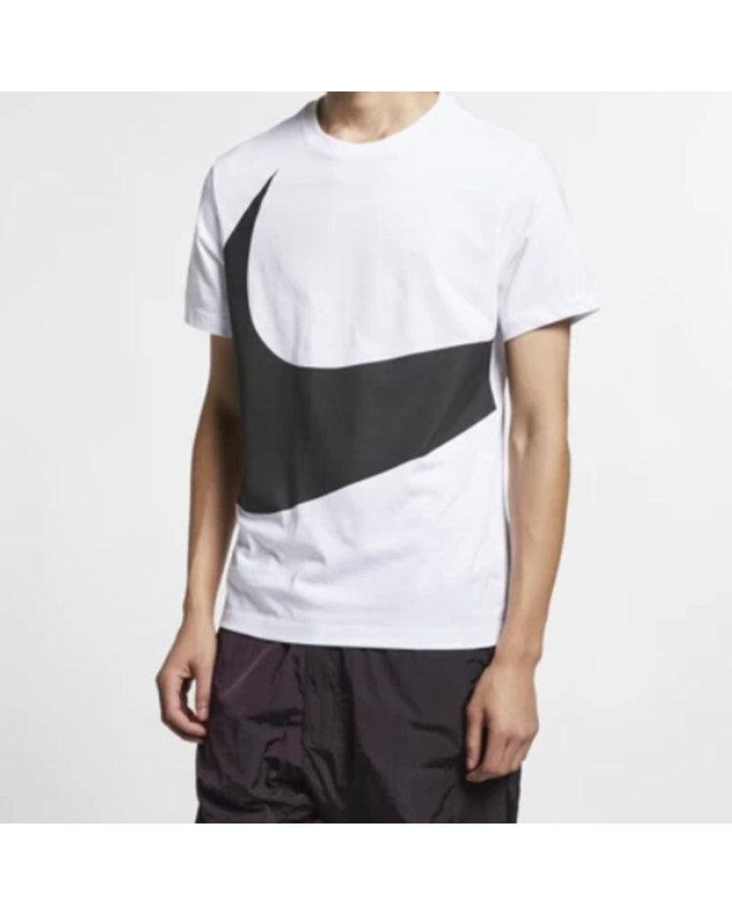 Nike Black Sportswear Big Swoosh Tee Large Casual Sports Short Sleeve for men