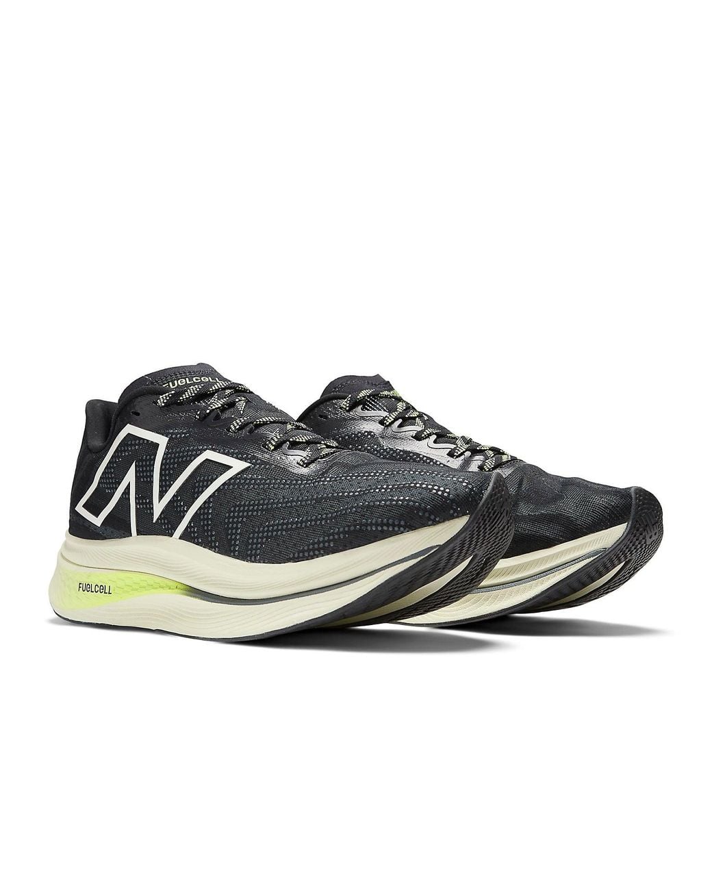 New Balance Yellow Fuelcell Supercomp Trainer V2 for men
