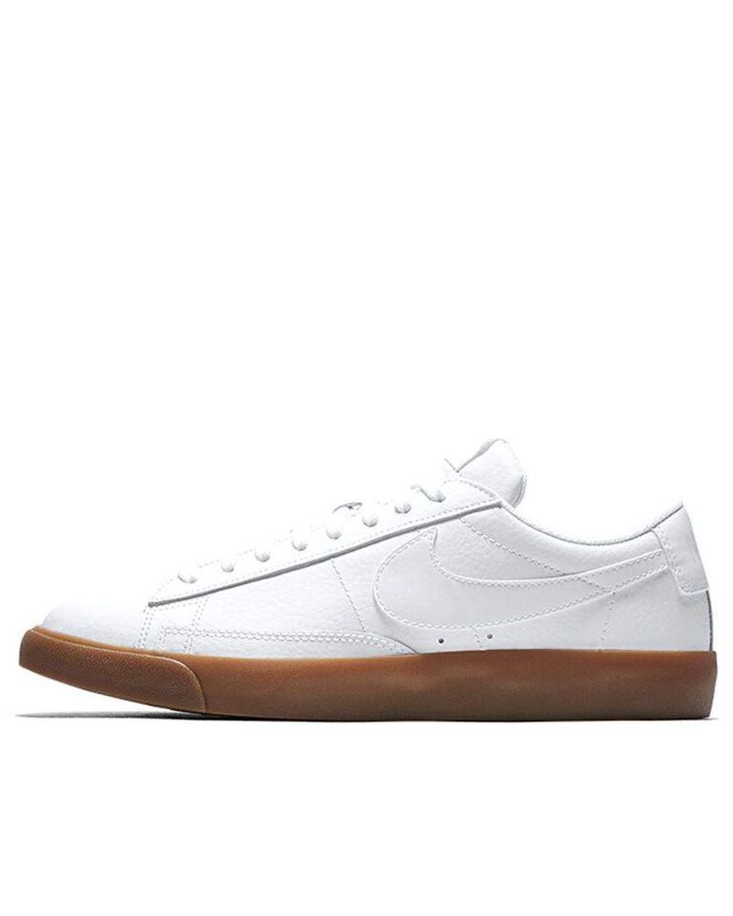 Nike White Blazer Low Le 'Gum Med' for men