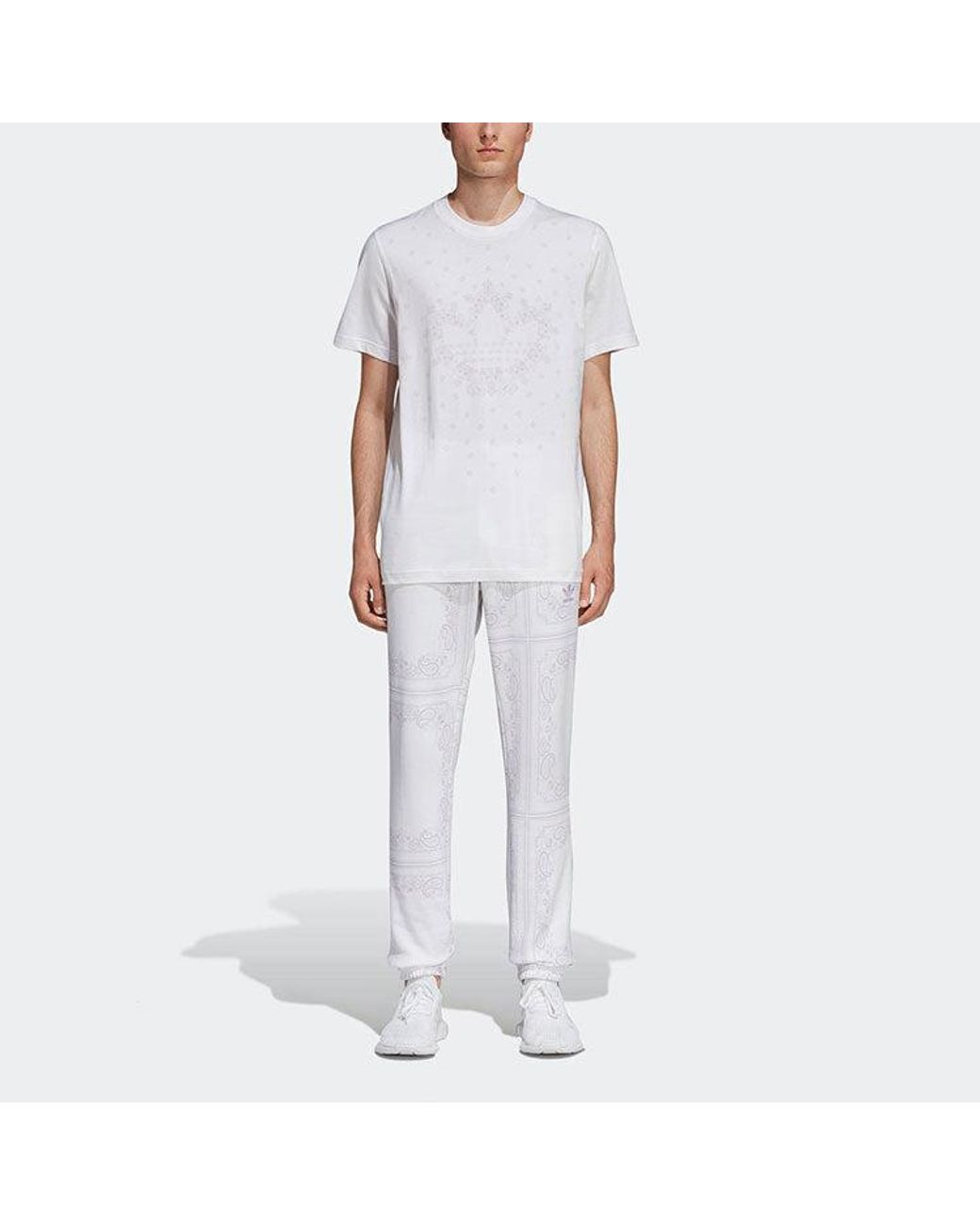 Adidas White Originals Bandana Trefoil Pattern Logo Printing Round Neck Short Sleeve T-Shirt for men