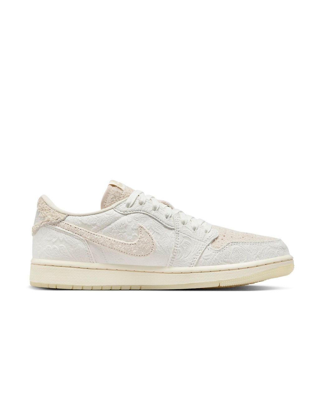 Nike White 1 Low Og X Chris Paul 'Give Them Flowers' for men