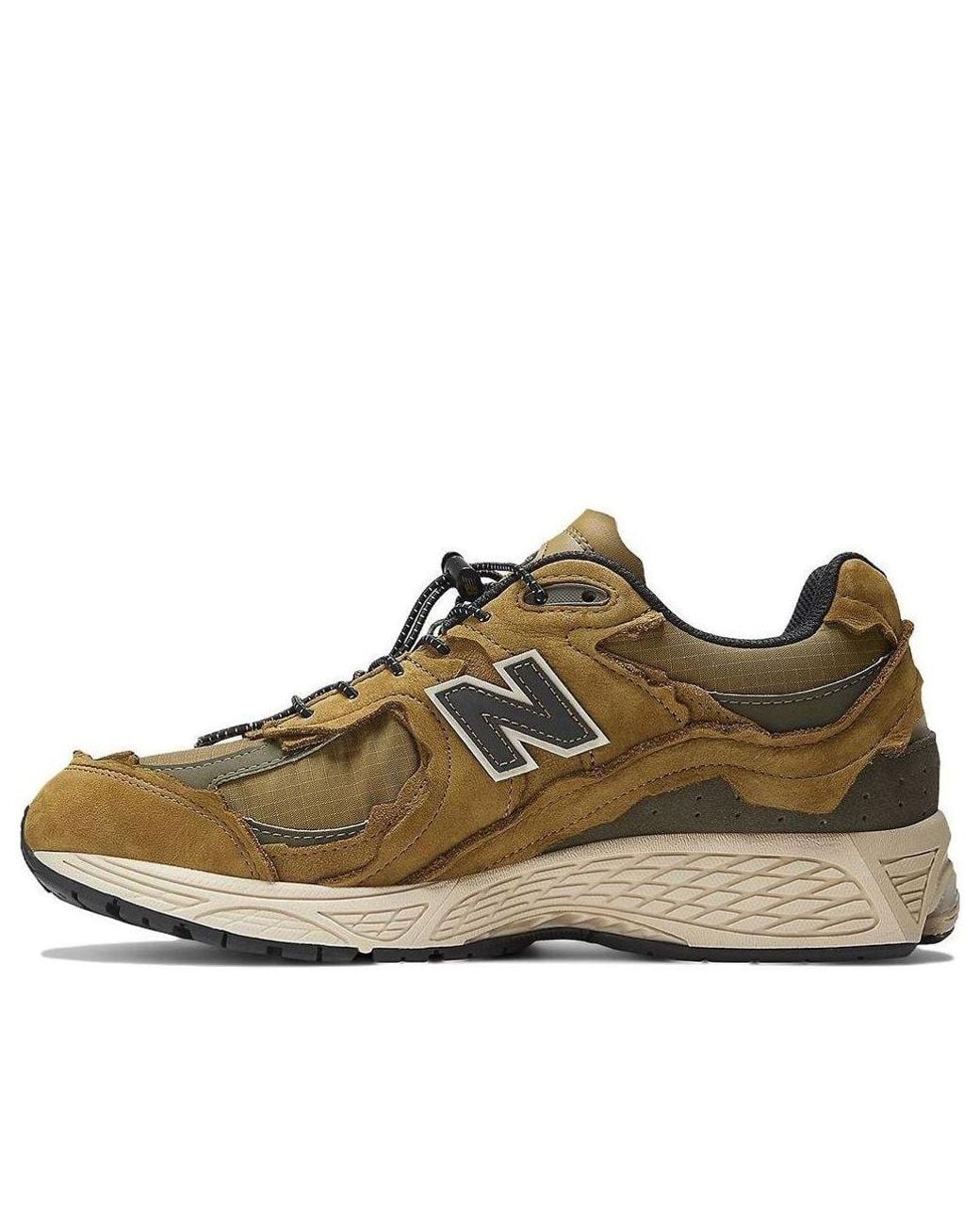 New Balance Brown 2002R 'Protection Pack for men