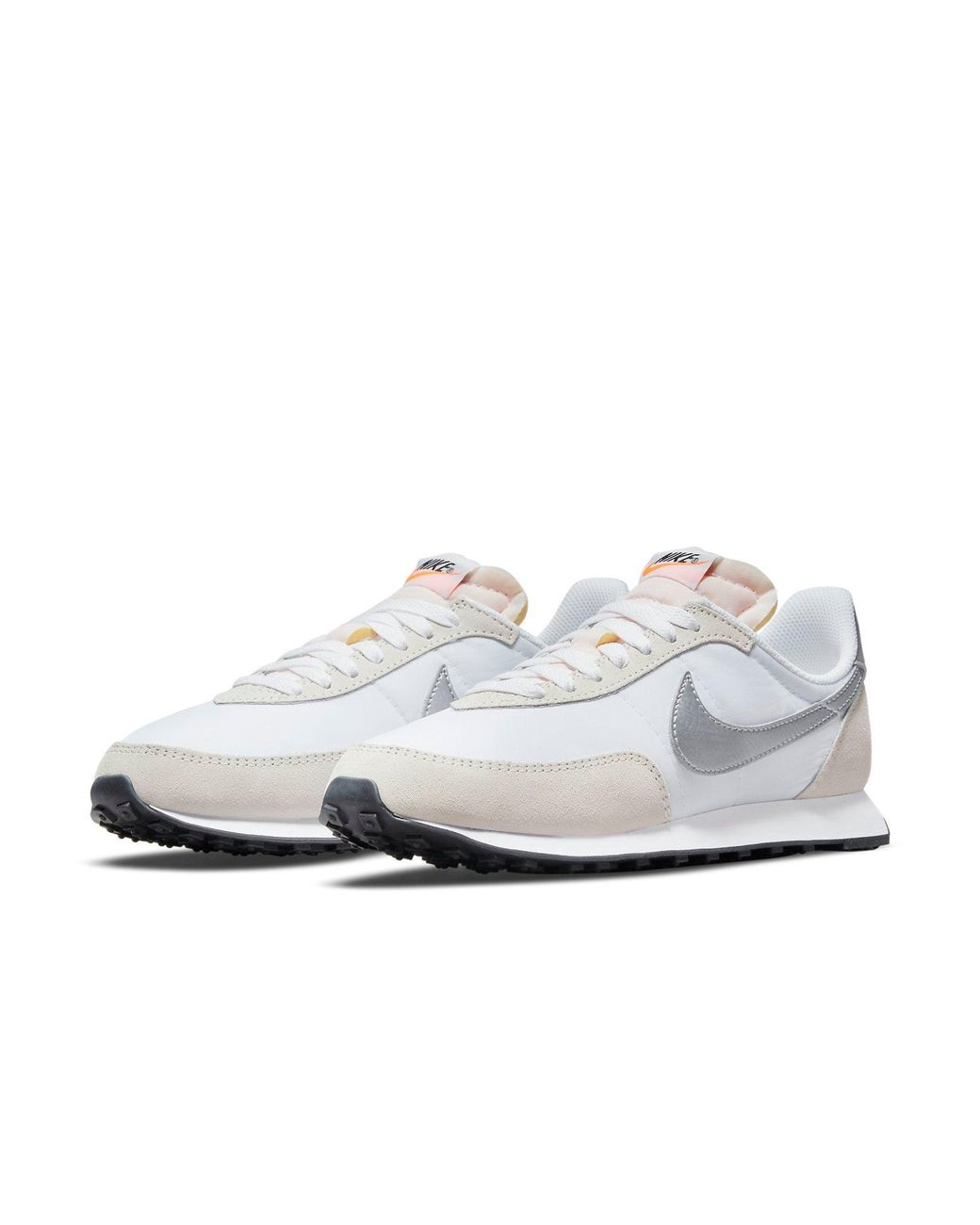 Nike White (Wmns) Waffle Trainer 2 Metal'
