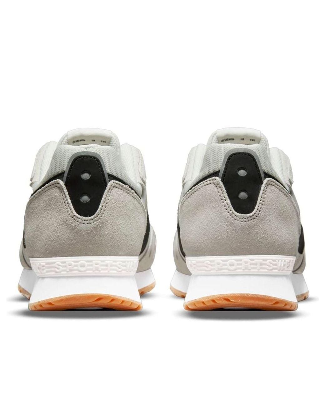 nike venture runner light bone