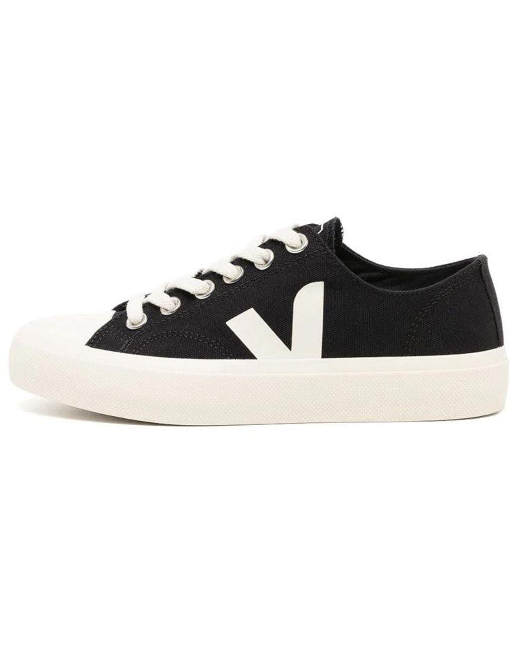 Veja Black Wata Ii Low-Top Sneakers