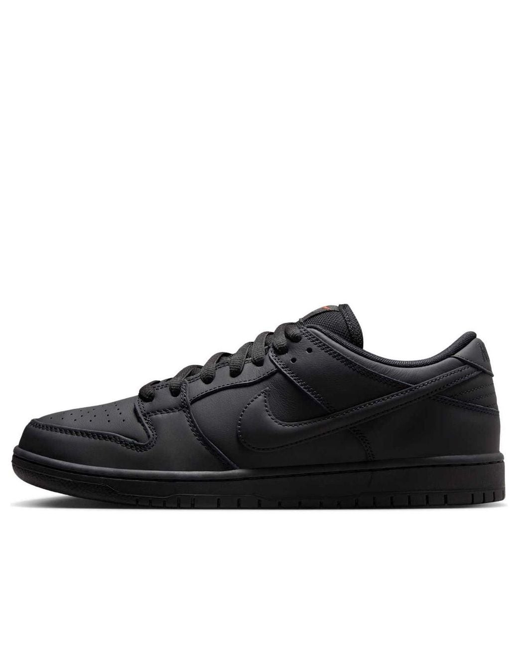 Nike Black Sb Dunk Low Pro 'Triple' for men