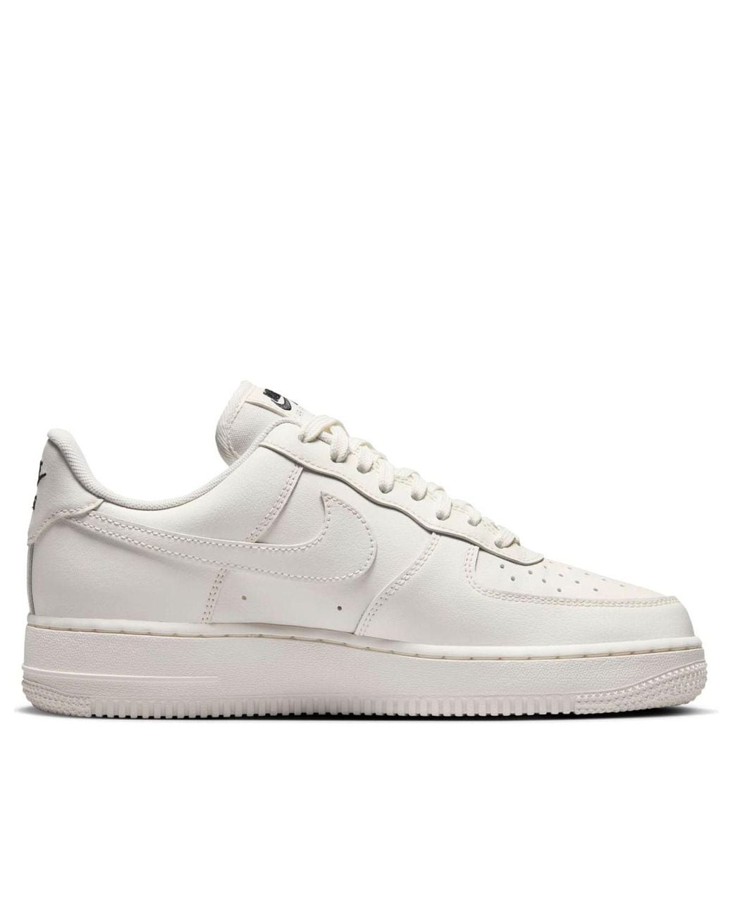 Nike White (Wmns) Air Force 1 '07 Essential 'Sail'